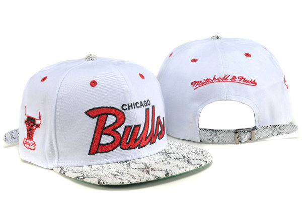 Chicago Bulls White Snapback Hat TY